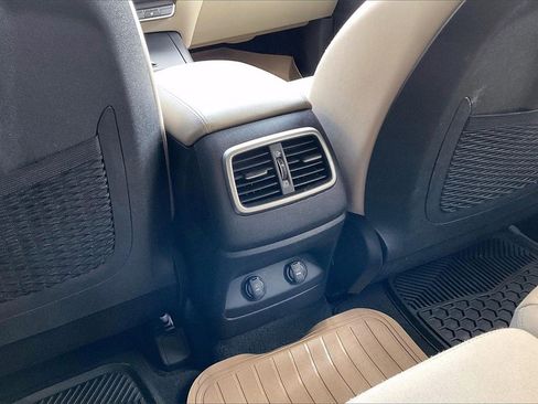 Used 2019 Kia Sorento LX w/ Option Group 020 image 35