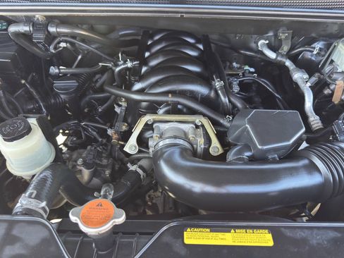 Used 2007 Nissan Titan LE w/ Tow Pkg AWD/4WD image 23