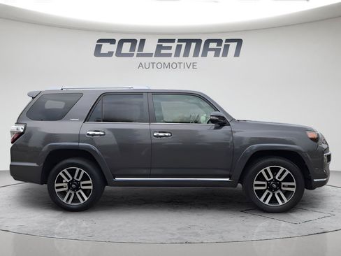 Used 2017 Toyota 4Runner Limited AWD/4WD image 4