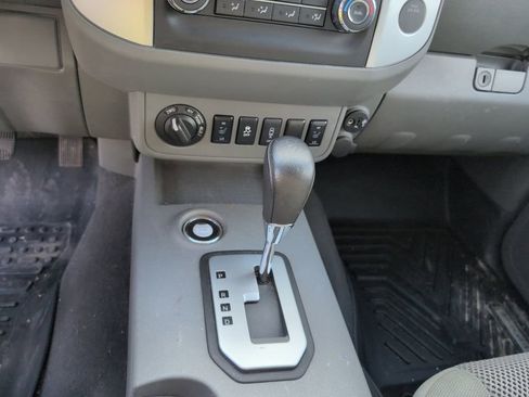 Used 2021 Nissan Frontier SV image 11