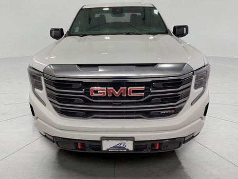 Used 2024 GMC Sierra 1500 AT4 w/ AT4 Preferred Package AWD/4WD image 14