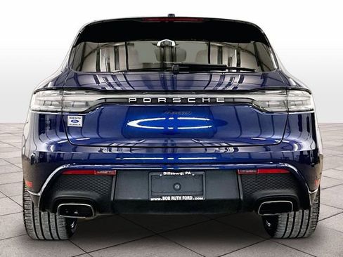 Used 2023 Porsche Macan AWD/4WD image 4