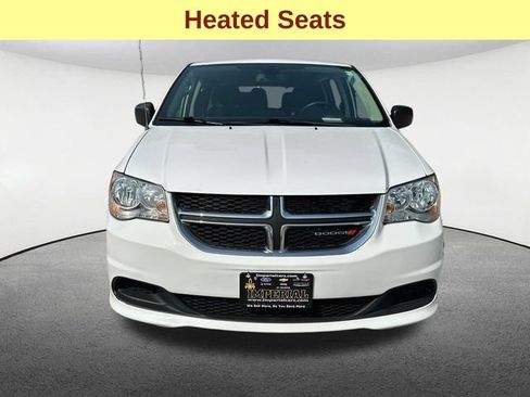 Used 2019 Dodge Grand Caravan SE FWD image 4