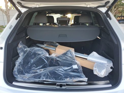 Certified 2025 Audi Q5 e Premium Plus w/ Premium Plus Package AWD/4WD image 14