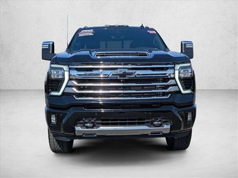 Certified 2025 Chevrolet Silverado 2500 High Country w/ High Country Premium Package AWD/4WD image 2