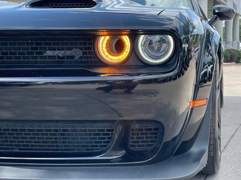 Used 2023 Dodge Challenger SRT Hellcat RWD image 8