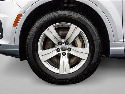 Used 2019 Audi Q7 2.0T Premium w/ Convenience Package AWD/4WD image 9