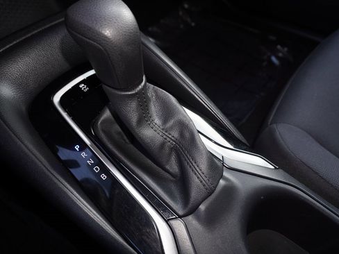 Certified 2024 Toyota Corolla LE image 17