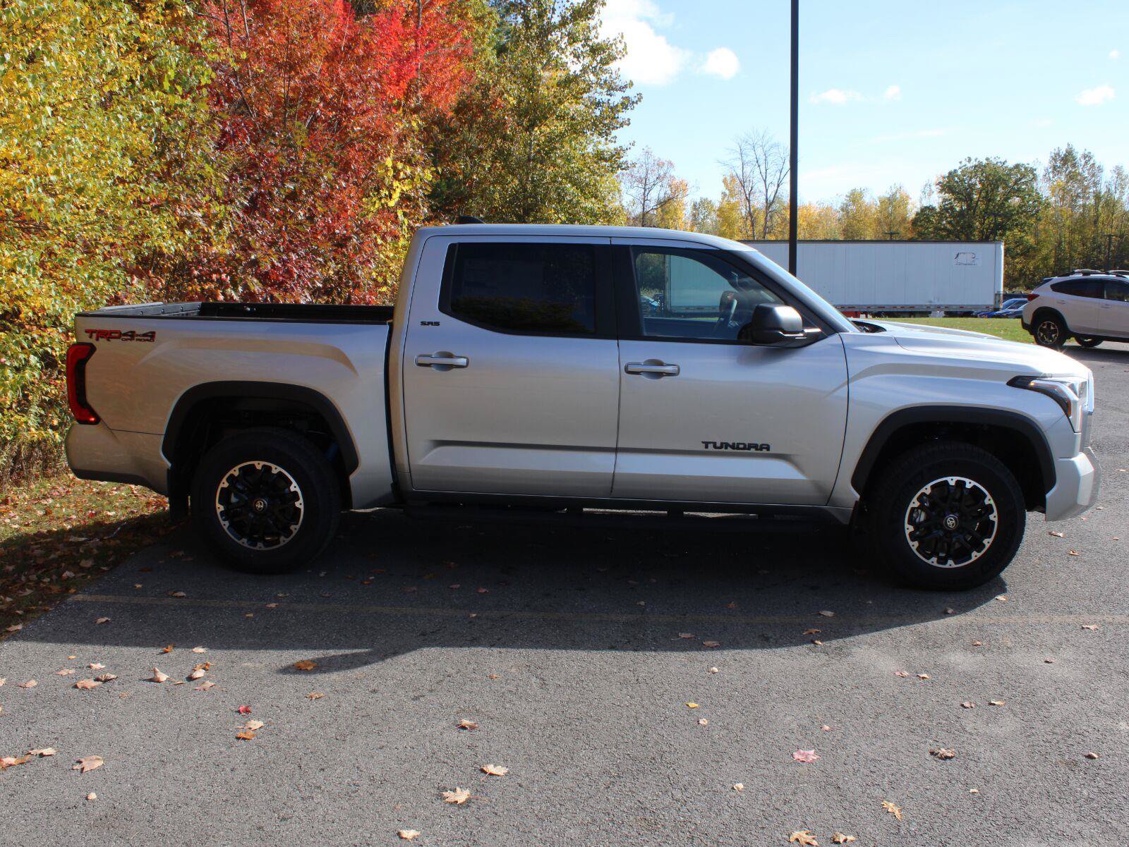 New 2026 Toyota Tundra SR5 w/ TRD Off-Road Package AWD/4WD image 4