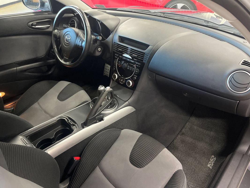 Used 2004 MAZDA RX-8 w/ MT Sport Pkg RWD image 42