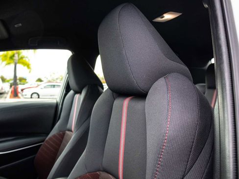 Certified 2025 Toyota Corolla SE w/ Convenience Package image 15