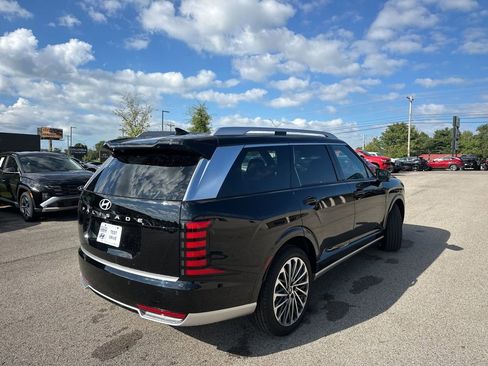 New 2026 Hyundai Palisade Calligraphy FWD image 8