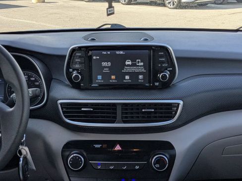 Used 2019 Hyundai Tucson SE image 18