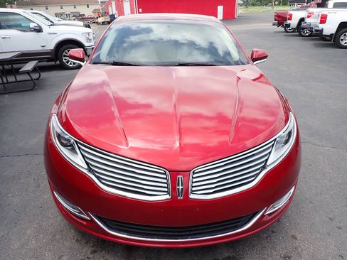 Used 2013 Lincoln MKZ FWD image 2