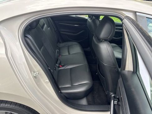 Used 2023 MAZDA MAZDA3 s FWD image 18
