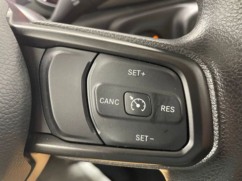 Used 2022 Jeep Wrangler Unlimited Sport image 22