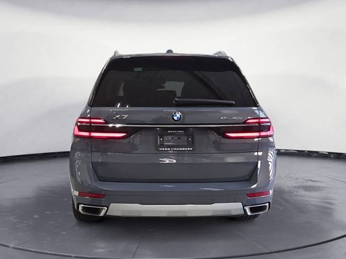 Used 2025 BMW X7 xDrive40i image 11