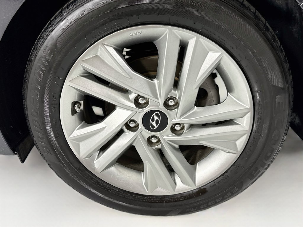 Used 2020 Hyundai Elantra Value Edition w/ Cargo Package (C1) FWD image 31