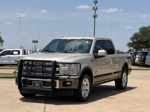 Used 2017 Ford F150 King Ranch w/ Equipment Group 601A Luxury AWD/4WD image 8