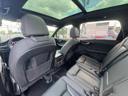 Used 2021 Audi Q7 3.0T Prestige w/ Prestige Package AWD/4WD image 33