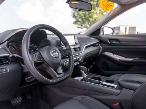 Used 2023 Nissan Altima 2.5 S FWD image 19