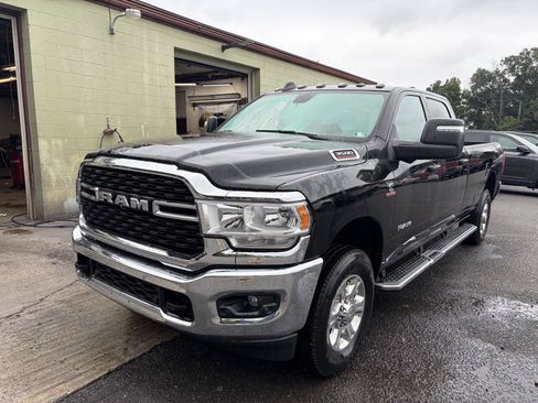 Used 2024 RAM 3500 Big Horn w/ Towing Technology Group AWD/4WD image 3