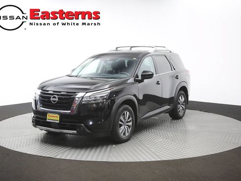 Used 2023 Nissan Pathfinder SL AWD/4WD image 55