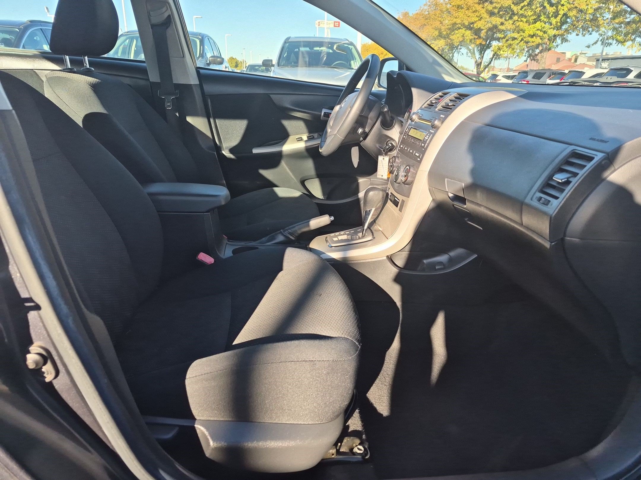Used 2010 Toyota Corolla FWD image 28