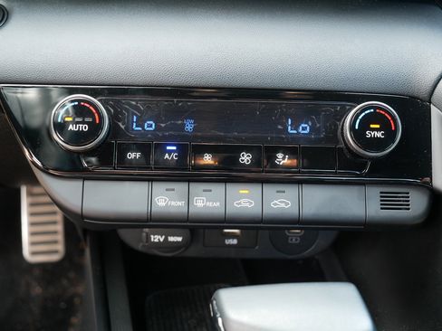 Certified 2025 Hyundai Elantra Sport FWD image 27