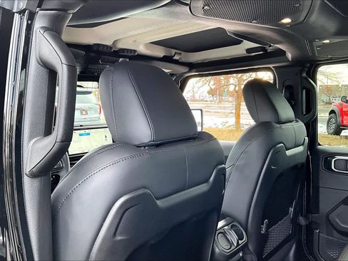 New 2026 Jeep Gladiator Rubicon AWD/4WD image 12
