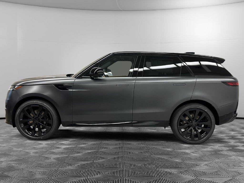 New 2027 Land Rover Range Rover Sport Dynamic SE AWD/4WD image 2