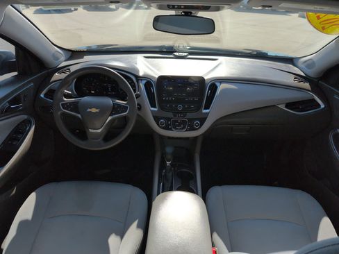Used 2022 Chevrolet Malibu LS image 25