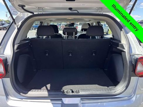 Used 2023 Hyundai Venue SEL FWD image 33