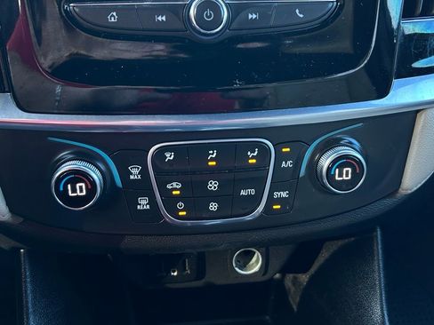 Used 2022 Chevrolet Traverse LS w/ Midnight/Sport Edition image 25