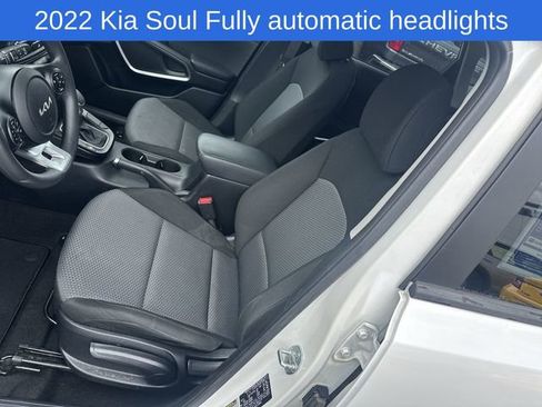 Used 2022 Kia Soul FWD image 21