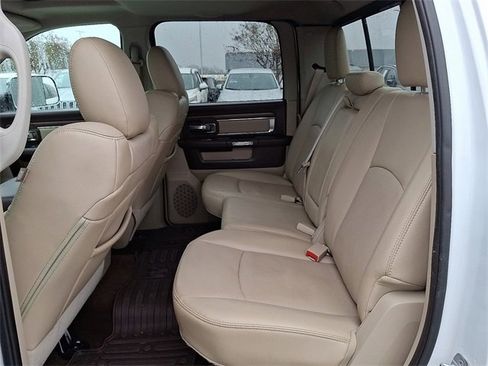 Used 2016 RAM 1500 Laramie w/ Convenience Group image 8