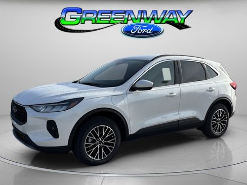 Used 2025 Ford Escape SE image 1