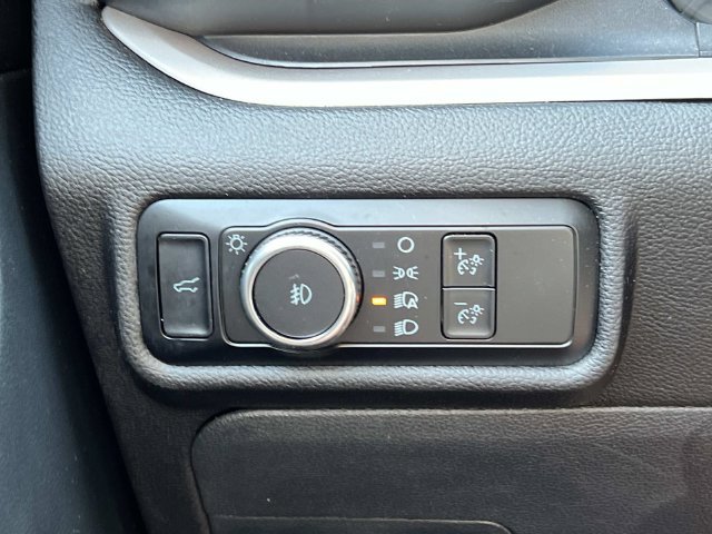 Certified 2023 Ford Explorer XLT w/ Equipment Group 202A AWD/4WD image 31
