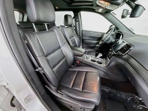 Used 2022 Jeep Grand Cherokee Limited w/ Tech Group AWD/4WD image 29