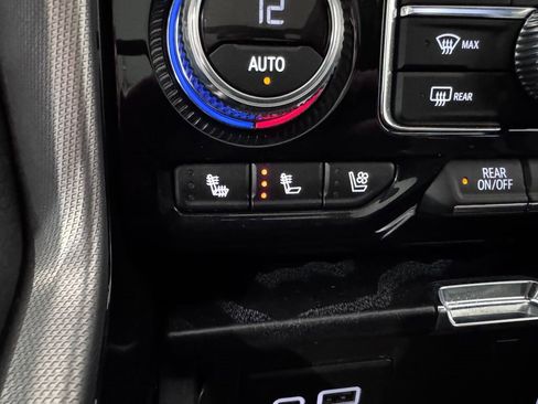 Certified 2024 GMC Yukon Denali AWD/4WD image 27