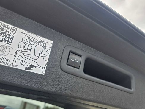 Used 2022 Toyota Highlander Platinum image 20