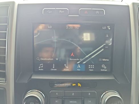 Used 2018 Ford F150 Lariat w/ Equipment Group 502A Luxury AWD/4WD image 26