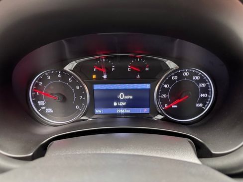 Used 2024 GMC Terrain SLT image 15