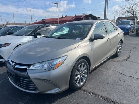 Used 2017 Toyota Camry XLE w/ Moonroof Package image 1