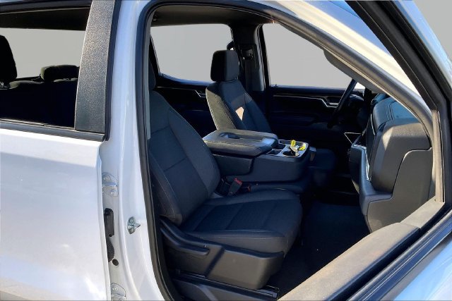 Used 2023 Chevrolet Silverado 1500 LT AWD/4WD image 19