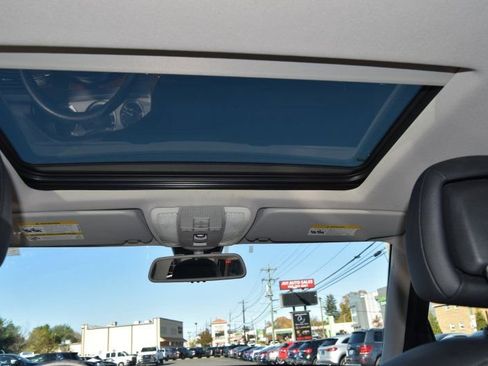 Used 2011 Mercedes-Benz GLK 350 4MATIC image 24