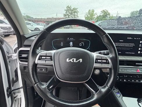 Used 2023 Kia Telluride EX w/ EX Captain's Chair Package AWD/4WD image 15