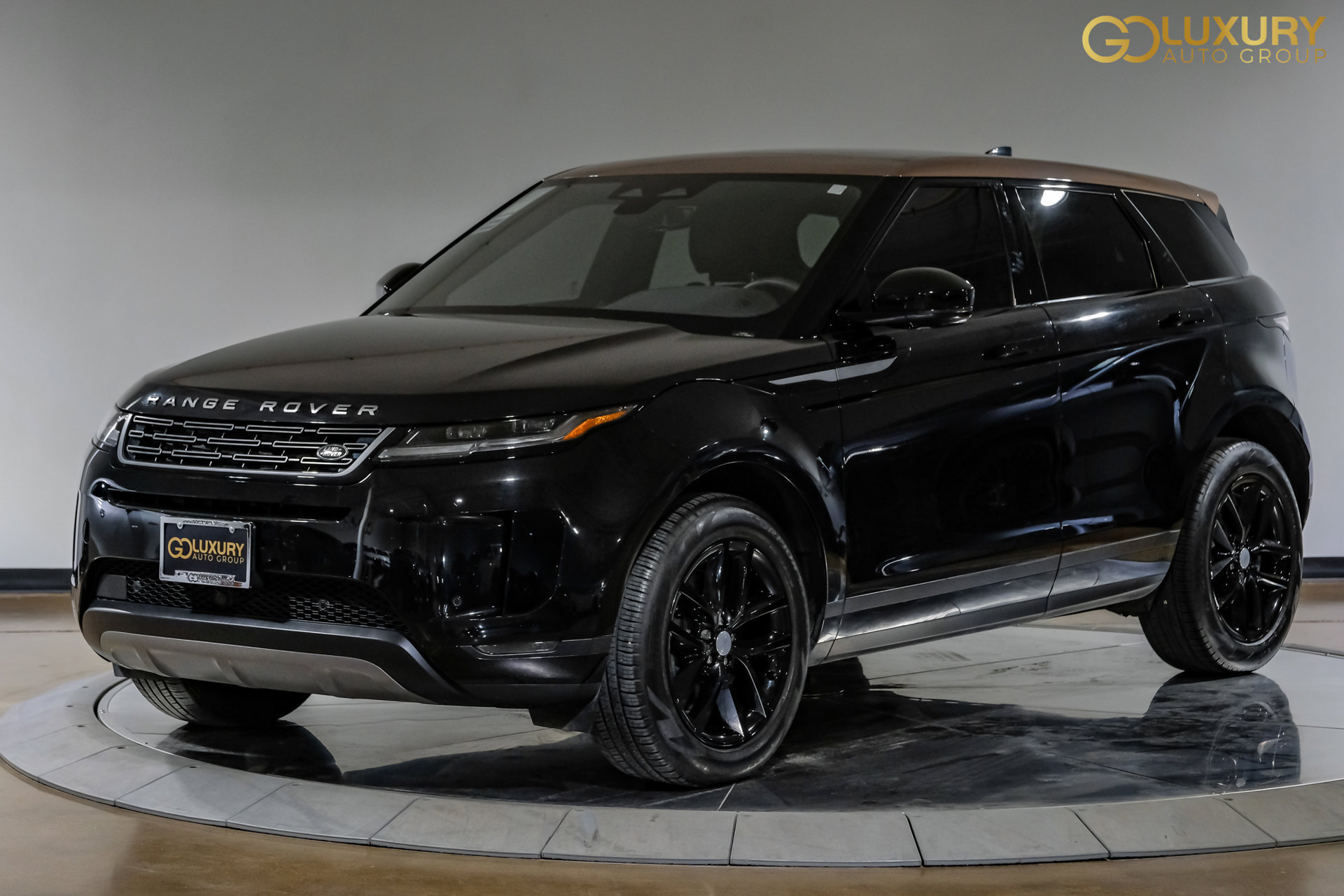 Used 2024 Land Rover Range Rover Evoque S AWD/4WD image 8