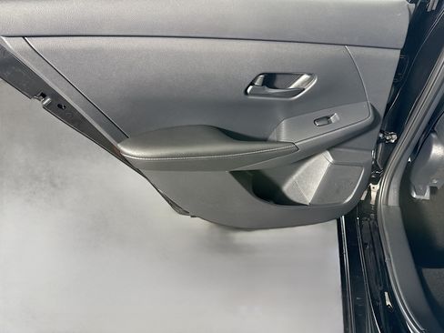 Used 2025 Nissan Sentra SV FWD image 26