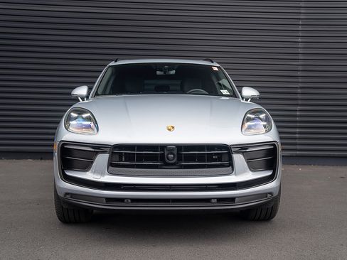 Certified 2026 Porsche Macan image 26